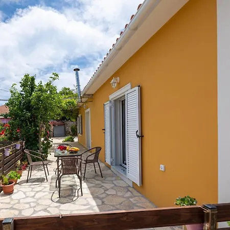 Adonino Residence-the House Of Pomegranates *