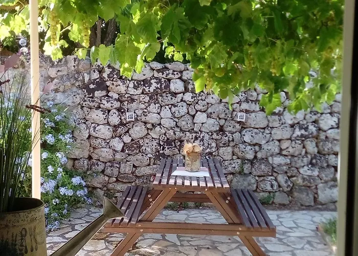 Дом отдыха Adonino Residence-the House Of Pomegranates *
