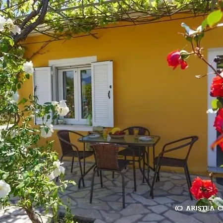 Adonino Residence-the House Of Pomegranates 別荘
